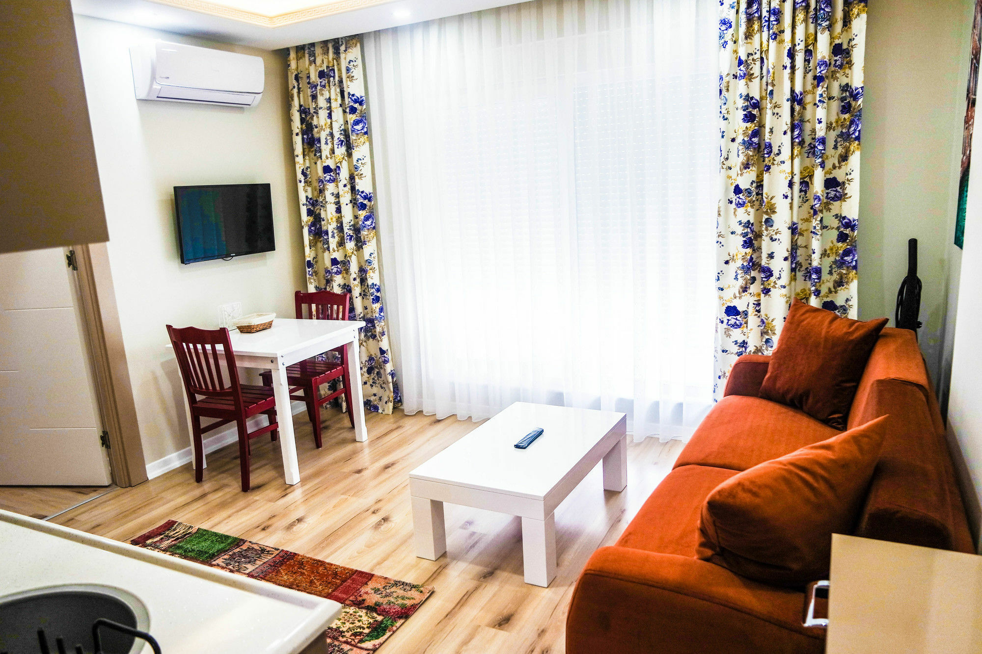 Ale Apartments Hotel Анталия Екстериор снимка
